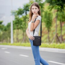 瑞士军刀男单肩斜挎包竖款男包10寸休闲旅游iPad电脑包 SN5701